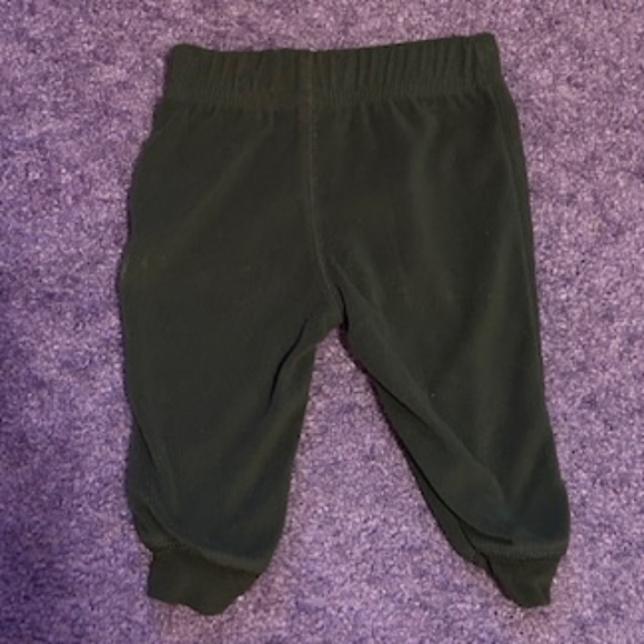 Carter's buffalo plaid fleece pull over jacket and pant set - 6 months - Picture 7 of 7